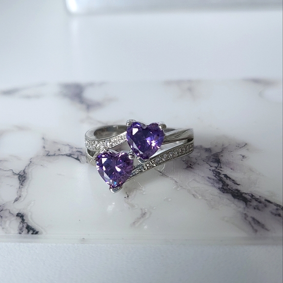New Beautiful Purple Double Hearts Ring - Picture 3 of 5